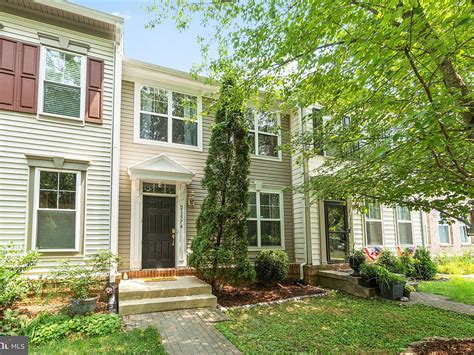 21542 harvest green ter ashburn va 20148  Uh-oh! This property is not currently listed for